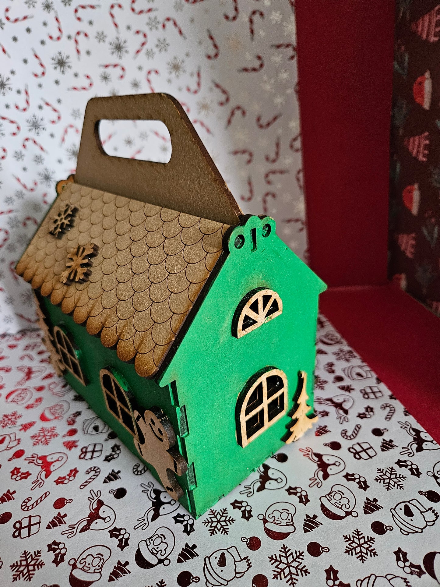 Wooden Hamper Style Gingerbread House